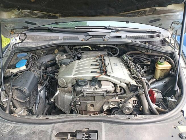 Volkswagen Touareg 3.2 V6 b+g 220km 02r 4x4 automat Tarnów - zdjęcie 8