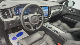 Volvo XC 60 B4 D Plus Dark aut ! Z Polskiego Salonu ! Faktura Vat ! Warszawa - zdjęcie 9