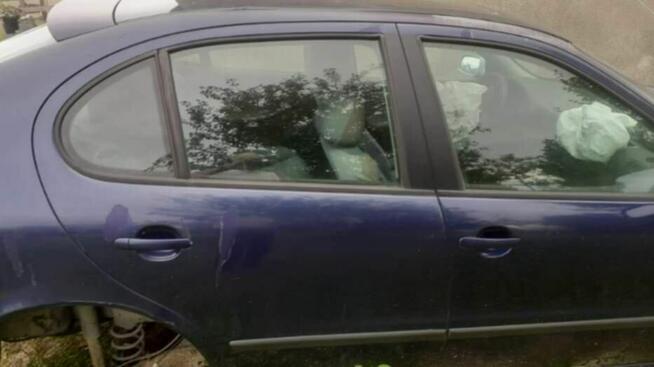Sprzedam Seat Leon 2001 rok Sumin - zdjęcie 2