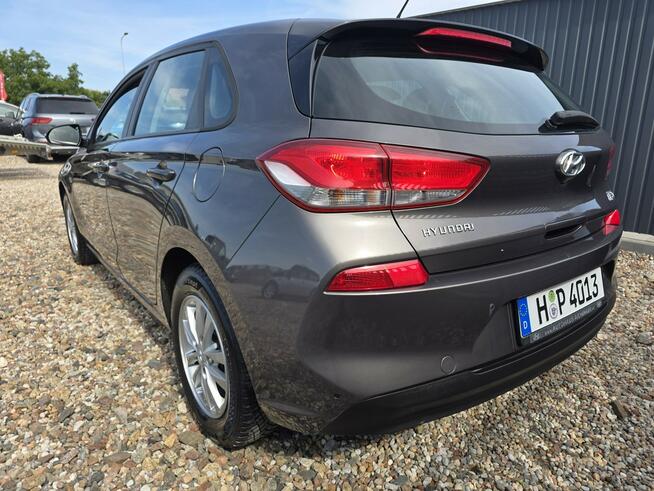 Hyundai i30 1.4 100ps Benzyna Klima Led PDC Gwarancja Gniezno - zdjęcie 12