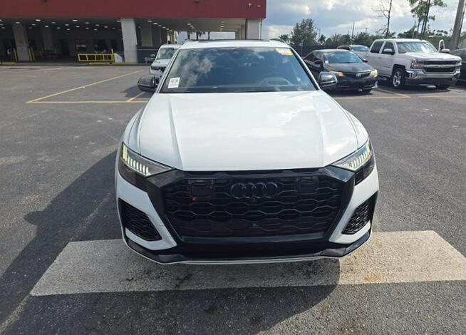 RS Q8 / AWD / 4.0 V8 Tarnów - zdjęcie 2