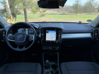 Volvo XC 40 211KM T4 Recharge Plug-IN Momentum Kamera KeyLess Zadbany Ocice - zdjęcie 3