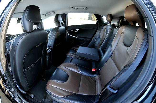 Volvo V40 Cross Country D2 Automat Cross Country Navi Skóra Full Opcja Płock - zdjęcie 9