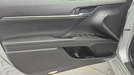 Toyota Camry Hybrid Comfort CVT ! Z Polskiego Salonu ! Faktura VAT ! Warszawa - zdjęcie 10