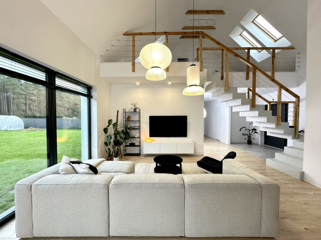 Nowoczesny dom z widokiem na las – wysoki standard Radzewice - zdjęcie 1