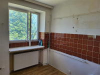 2 min. do metra, 3 pokoje, ciche.