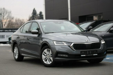 Škoda Octavia 1,0 110 KM Ambition e-Tec Automat Tychy - zdjęcie 2