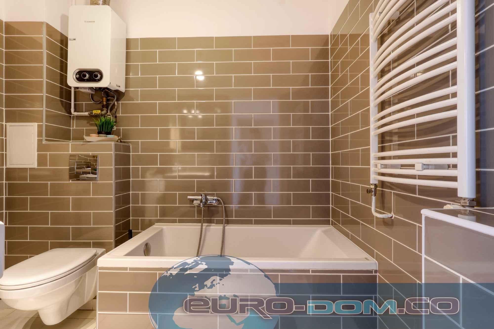 Do wynajęcia duża komfortowa kawalerka z osobną kuchnią. Grunwald - zdjęcie 9