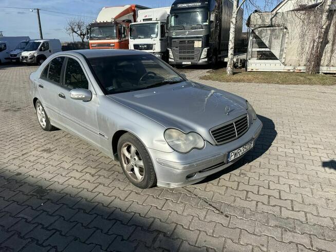 Mercedes 2.2 CDI c-klasa W203 Sobiesiernie - zdjęcie 2