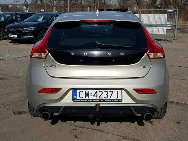 Volvo V40 2,0 T2 Benzyna Nawigacja Skóry Zarejestrowany Gwarancja Włocławek - zdjęcie 6