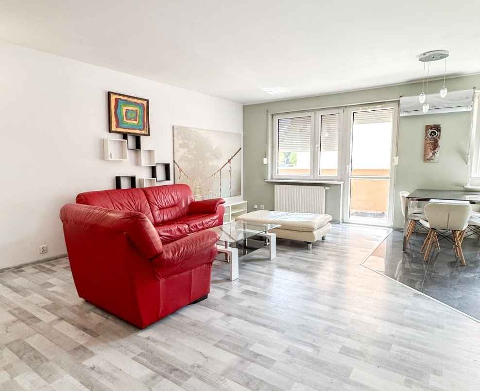 1pok, 37met, okolice Skarbowców BALKON/WINDA/2007 (Wrocław) Krzyki - zdjęcie 1