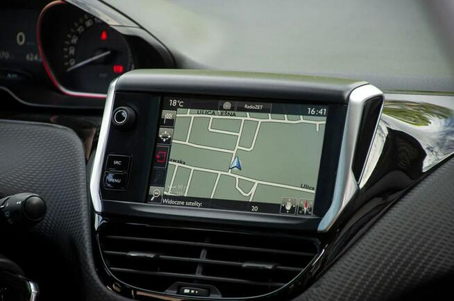 Peugeot 2008 1.6HDI * GT Line * Panorama * Nawi * Kamera * Pół Skóra * Ostrów Mazowiecka - zdjęcie 9
