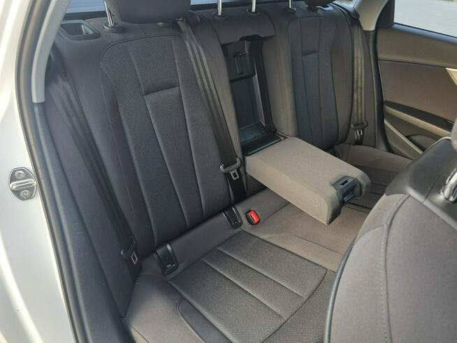 Audi A4 2.0 150PS Navi Xenon LED El.Klapa Alusy 19 Ambiente Gwarancja Gniezno - zdjęcie 10