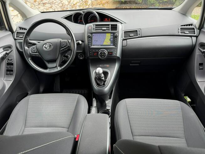 Toyota Verso 1.8 VVT-i Dynamic Tarnowskie Góry - zdjęcie 6