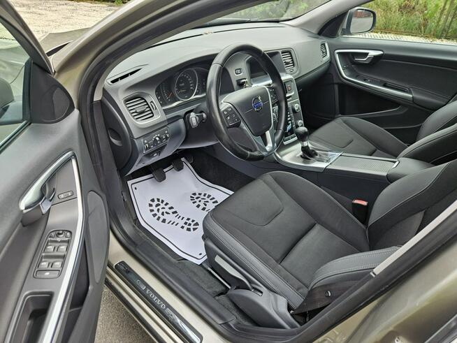 Volvo V60 2.0 diesel 5 cylindrów *Nowy Dwumas* Rok GWARANCJI Opoczno - zdjęcie 12