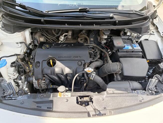 Hyundai i30 benzyna Łomża - zdjęcie 12
