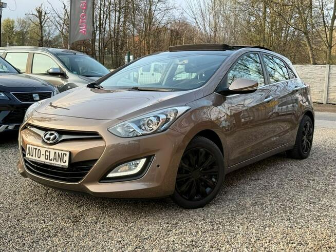 Hyundai i30 * PANORAMA * Benzyna 1.6 * Wyjątkowa Wersja * Piękny * Ruda Śląska - zdjęcie 1