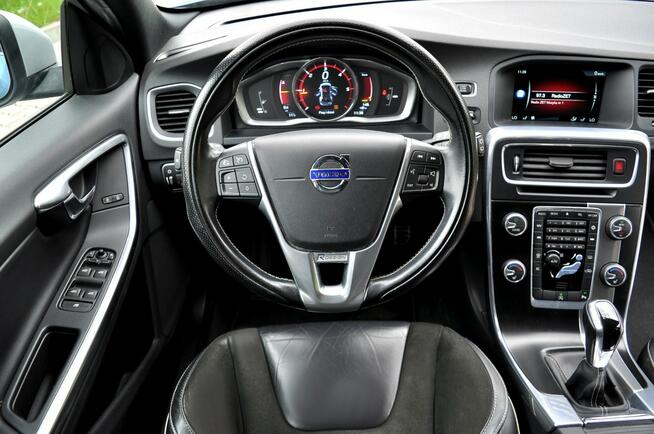 Volvo V60 D3 2.0 150KM R-Desing Xenon Led Navi Alkantara Full Opcja Płock - zdjęcie 8