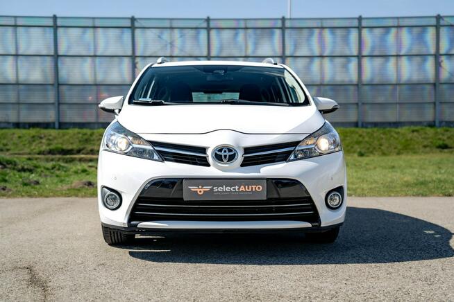 Toyota Verso 1.8 Premium Navi, Salon PL, Pierwszy wł., bezwypadkowy Warszawa - zdjęcie 2
