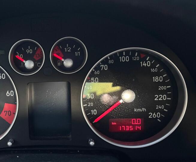 AUDI TT - KRAKOW - OKAZJA - ZADBANE AUTO + MAŁY PRZEBIEG Kraków - zdjęcie 8