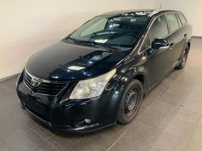 Toyota Avensis Sadlno - zdjęcie 1