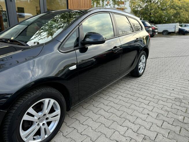 Opel Astra Poznań - zdjęcie 2