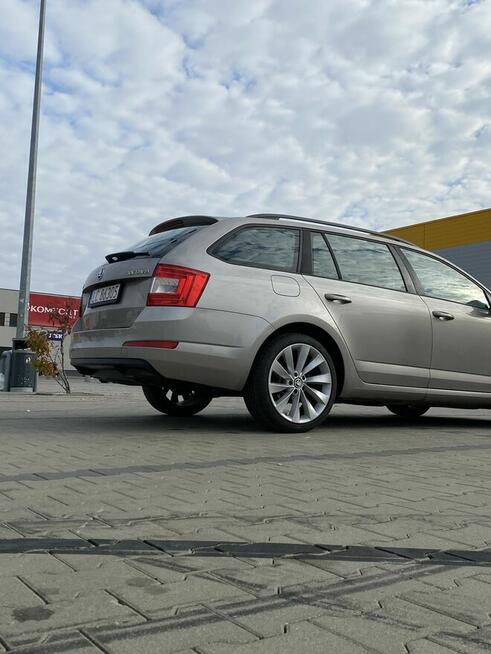 Skoda Octavia 3 III 2013 1.6TDI 105KM Kombi Chełm - zdjęcie 11