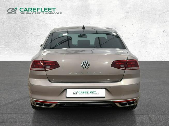 Volkswagen Passat 2.0 TSI Elegance DSG Sedan Warszawa - zdjęcie 6