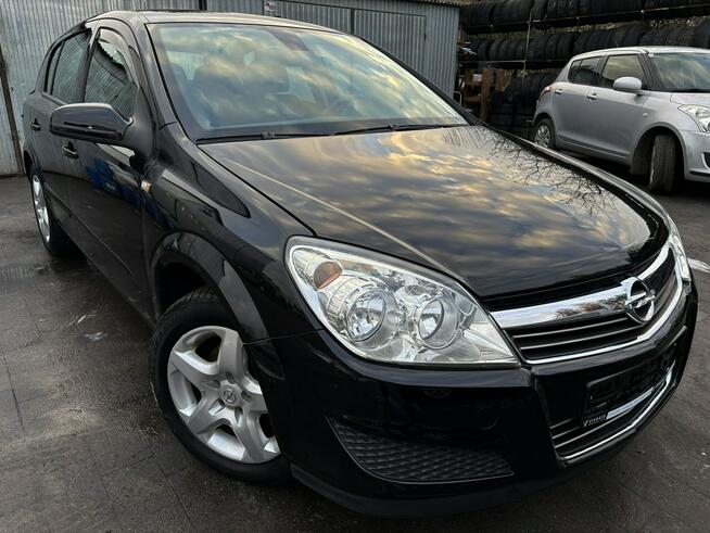 Astra 1.4 benzyna 90km KLIMATYZACJA serwis BEZWYPADEK 2009 Tychy - zdjęcie 2