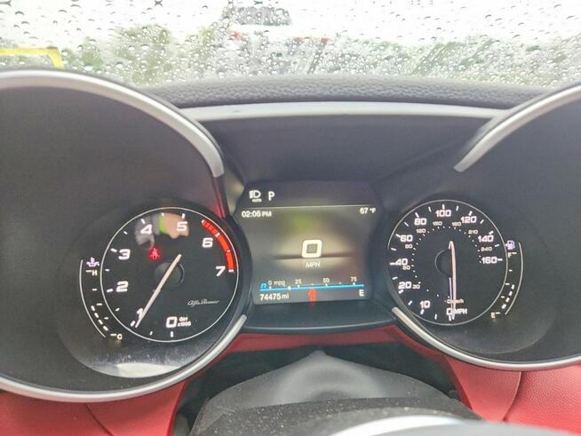 Alfa Romeo Giulia Wersja Ti / AWD / niski przebieg Tarnów - zdjęcie 9