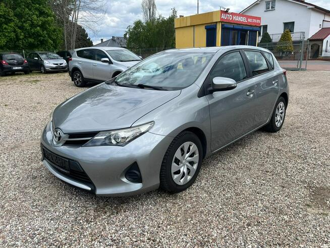 Toyota Auris 1,3 Benzyna 2014r 99KM Białogard - zdjęcie 4