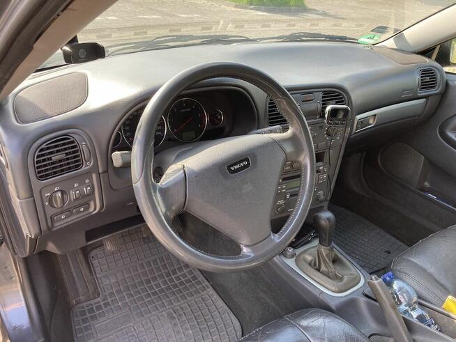 Volvo V40 1,8 benzyna 2004, którym jeździł Lewandowski Ursynów - zdjęcie 7