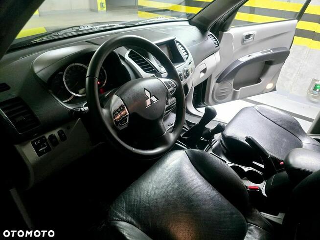 Mitsubishi L200 2.5 DID Intense + HP Rzeszów - zdjęcie 10