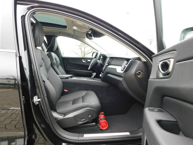 Volvo XC 60 z Gwarancją Panorama Dach Skóra Kamera Żyrardów - zdjęcie 9