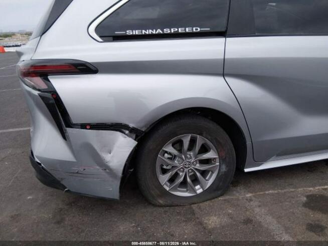 2025 TOYOTA SIENNA LE Sulejówek - zdjęcie 7