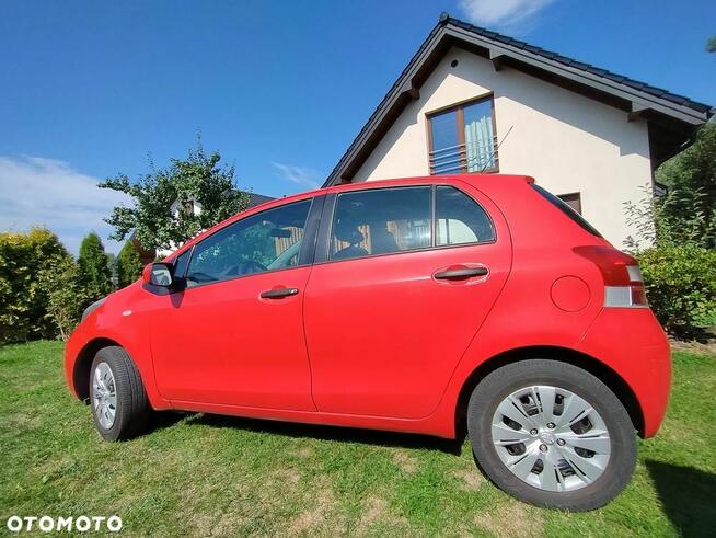 Toyota Yaris 1.0 Luna Częstochowa - zdjęcie 3