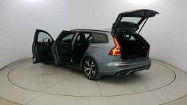 Volvo V60 B4 B R-Design aut ! Z Polskiego Salonu ! Faktura Vat ! Warszawa - zdjęcie 11