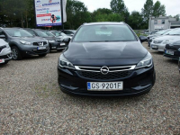 Opel Astra Sports Tourer z 2017 roku z silnikiem 1.6 (1598 cm³) Słupsk - zdjęcie 2