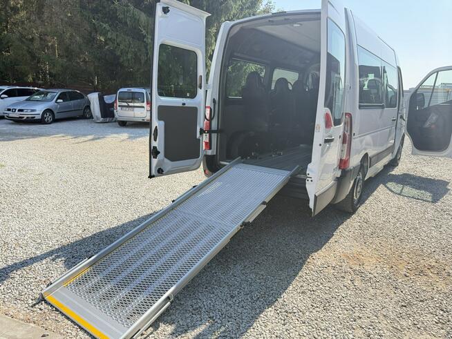 Renault Master 9-osobowy średniak L2H2 inwalida rampa stopień klima Warszawa - zdjęcie 7
