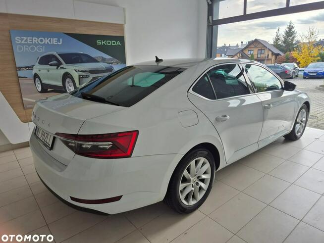 Škoda Superb Kraków - zdjęcie 6