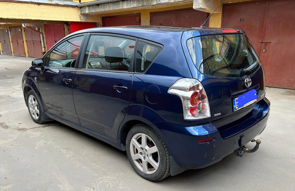 Toyota Corolla Verso 1.8 benzyna +LPG 2005 r 286000 Snopków - zdjęcie 4