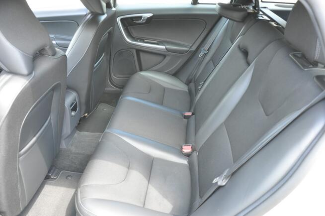 Volvo V60 2.0 5-cylindrów Pełny serwis w ASO Rozrząd wymieniony Dąbrowa Górnicza - zdjęcie 11