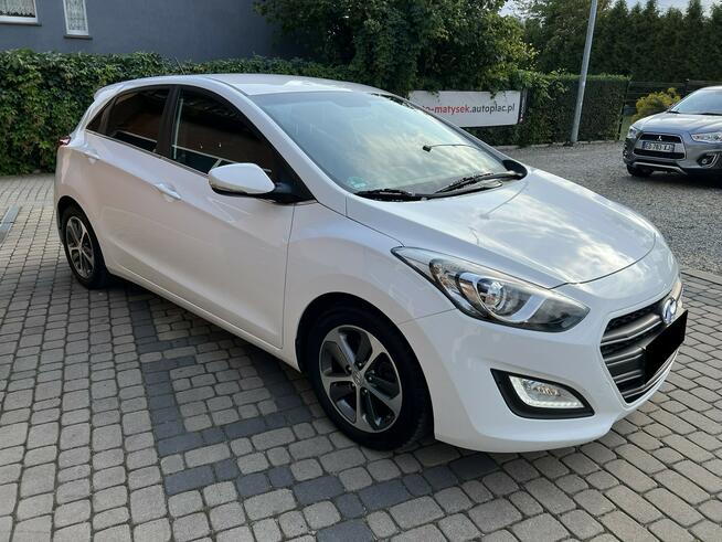 Hyundai i30 1,4 100KM  Klima  Podgrzewane fotele  Serwis 1Właściciel Orzech - zdjęcie 3