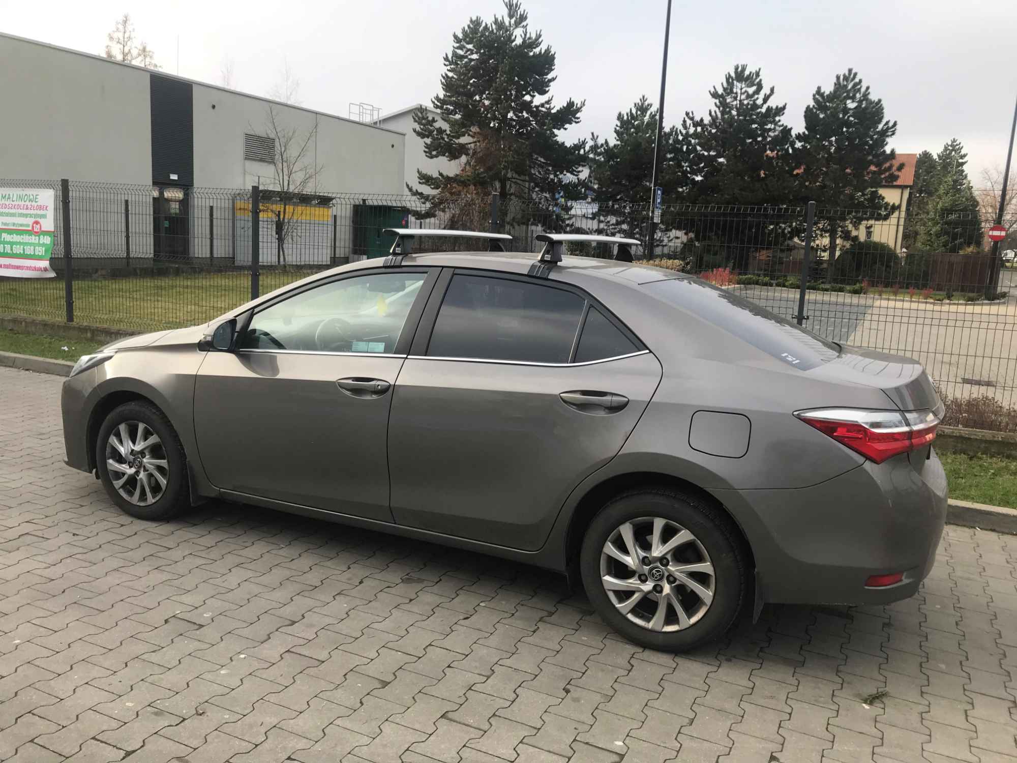 Sprzedam zadbaną Toyota Corolla 1,6 valvematic z niskim przebiegiem Białołęka - zdjęcie 3