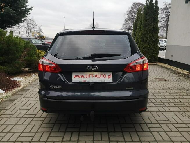 Ford Focus 1.0 12V 125KM  Klimatronik Halogeny Isofix  HAK Gwarancja Strzegom - zdjęcie 7