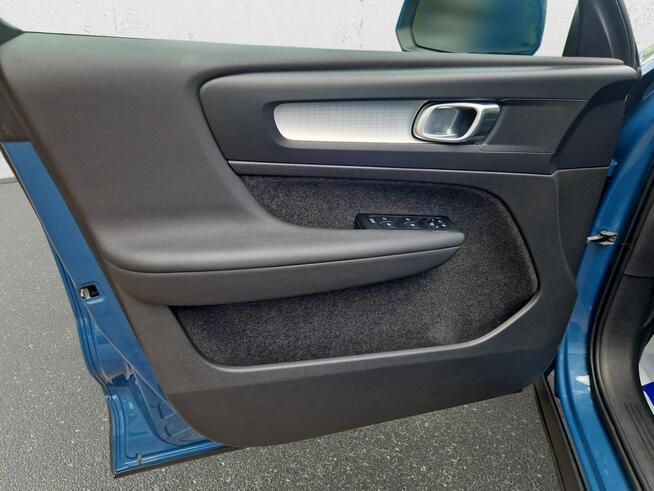 Volvo XC 40 B3 Core ! Z Polskiego Salonu ! Faktura VAT ! Warszawa - zdjęcie 10