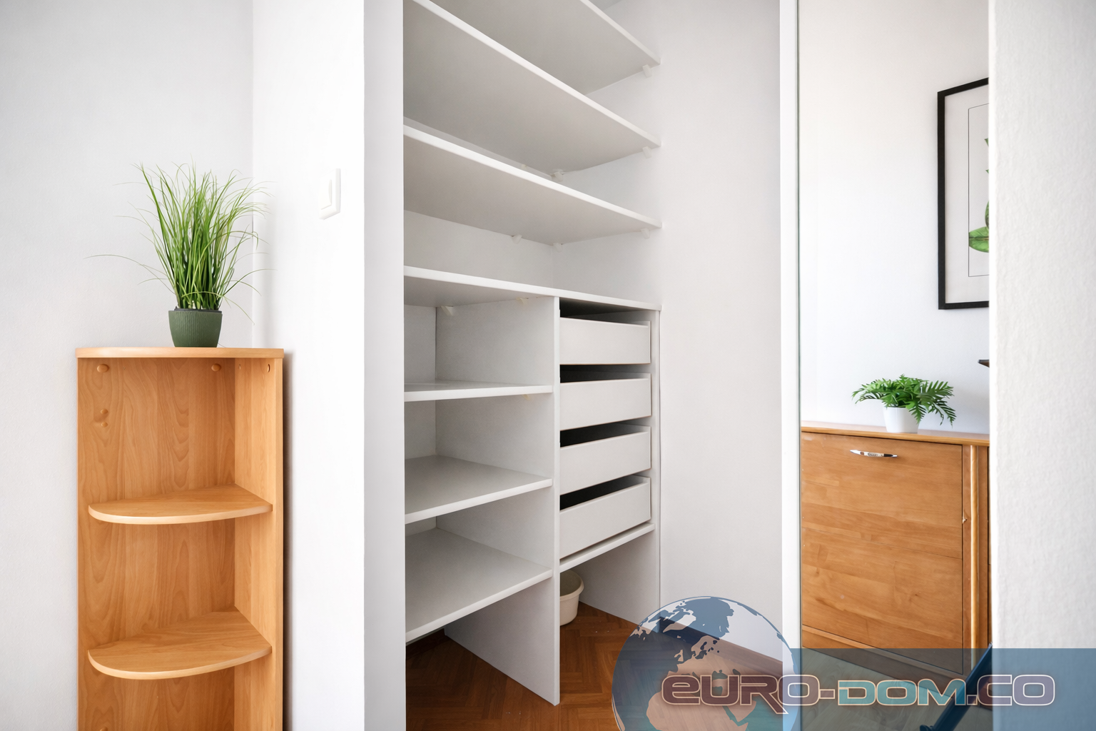 Duża i przestronna kawalerka z garderobą Jeżyce - zdjęcie 10