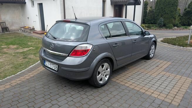 Opel Astra H 2004 Lipno - zdjęcie 12