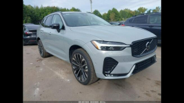 Volvo XC 60 Najwyższa wersja wyposażenia ULTRA / AWD / B5