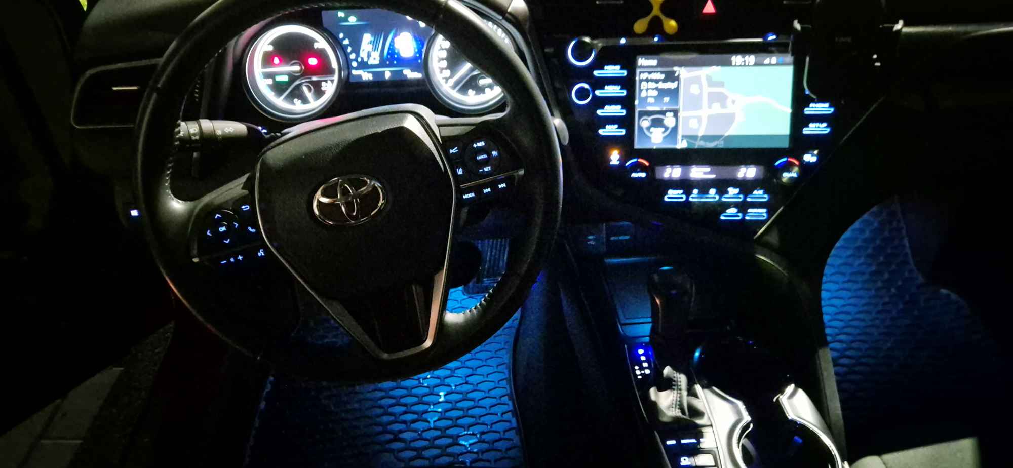Toyota Camry 2.5 HYBRID PRESTIGE | Bezwypadkowa | Salon PL | Gwarancja Legnica - zdjęcie 12